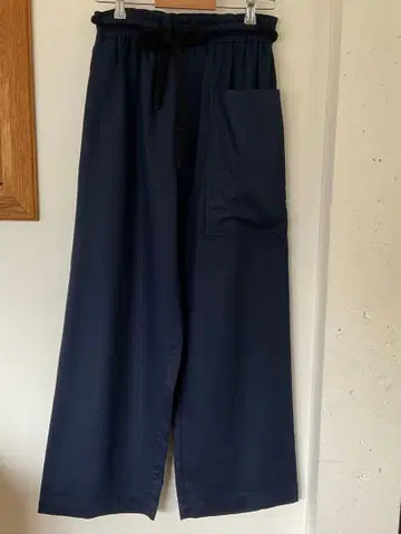 PHOEBE ENGLISH 네이비 와이드 팬츠