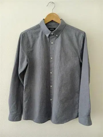 A.P.C. 아페쎄 버튼 다운 셔츠