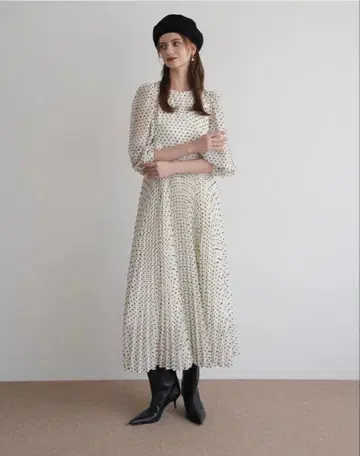 acka 도트 플리츠 원피스