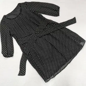 아베베 a.v.v 원피스 도트 쉬폰 크루넥