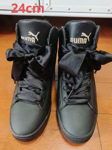 PUMA 새상품급! 블랙 리본 포함 하이컷 스니커즈 인힐