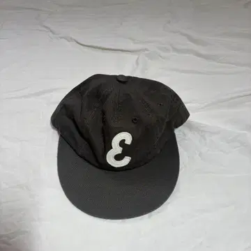 EKAL 다크 그레이 엠블럼 캡