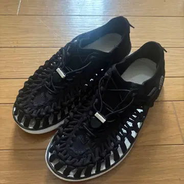 KEEN UNEEK O2 유니크 샌들 블랙 23.5cm