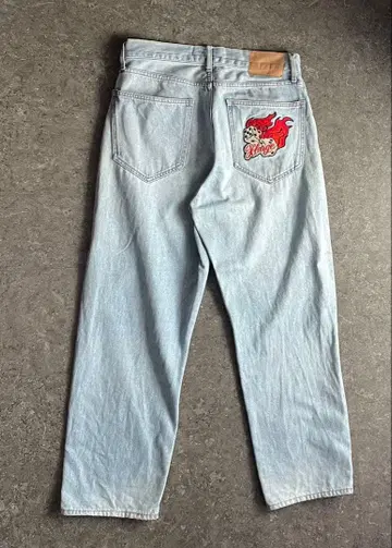 XLARGE 데님 팬츠 w32 백 자수 다이스 인디고