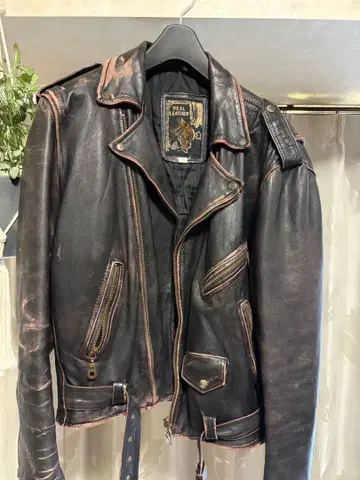 REAL LEATHER 더블 라이더 자켓 M 사이즈 블랙