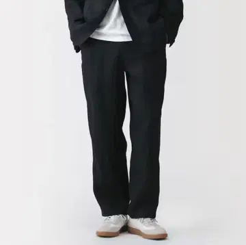 미사용 새상품 무인양품 린넨 워싱 테이퍼드 팬츠 블랙 M 사이즈