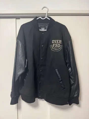 미야코유 OVER FRO 바시티 자켓 블랙 사우나