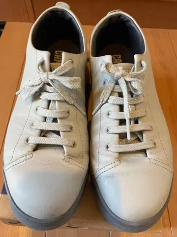 캠퍼 스니커즈 39