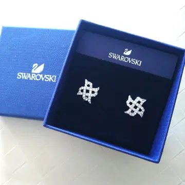 스와로브스키 새상품입니다 Diamanta 귀찌 Swarovski