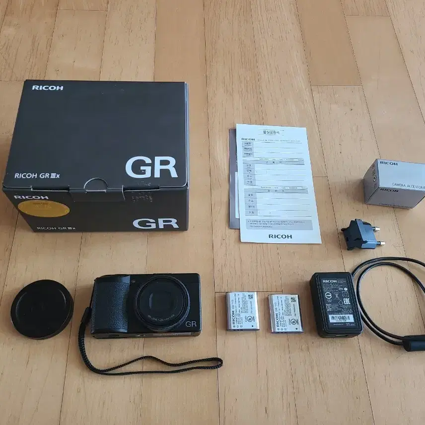 리코 GR3x 카메라 풀박스 (정품배터리 2개, 6,650컷)