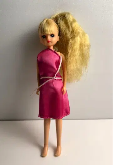 쇼와 레트로 타카라 제니 타카라 리카짱 옷 갈아입히기 인형