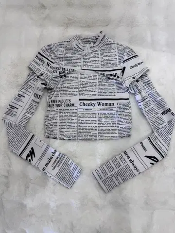 [ 새상품급 ] D a r i c h 탈부착 가능 롱T셔츠