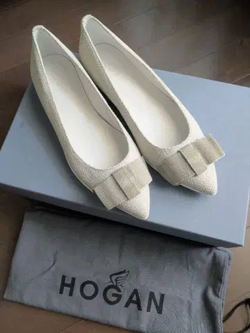 [ 미사용 새상품 ] HOGAN 호건 스틸레토 발레 슈즈 36.0