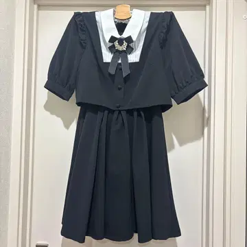 리본 포함 플레어 셔츠풍 원피스 ROJITA