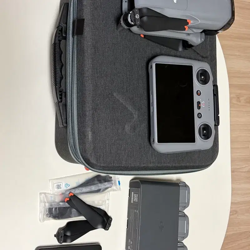 DJI AIR 3S 플라이 모어콤보 + DJI케어
