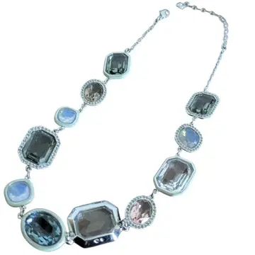 새상품급 SWAROVSKI 빅 사이즈 럭셔리 목걸이 실버 외출 여행 여름