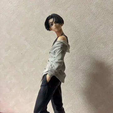 도쿄 리벤저스 마이키 피규어 댓글 주시면 가격 인하 검토합니다.