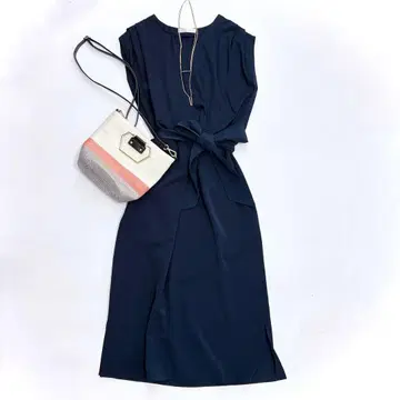 새상품급 두클라쎄 이소재 롱 원피스 네이비 9 리본 포함 세탁 가능