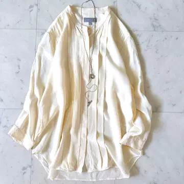 새상품급 마가렛호웰 실크 프론트 턱 블라우스 7부 소매 실크 100%