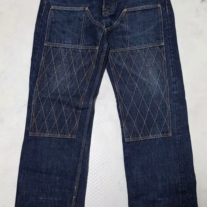 34] Trophy Clothing 1908 W KNEE NARROW Stitch Denim Pants