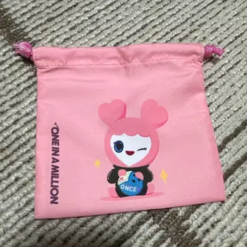 TWICE this is for 파우치 모모