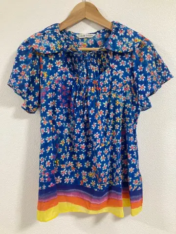 츠모리치사토 블라우스