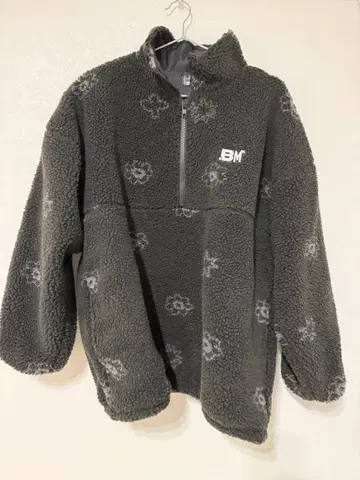 [새상품급] BABYMONSTER 하프 지퍼 보아 자켓 블랙