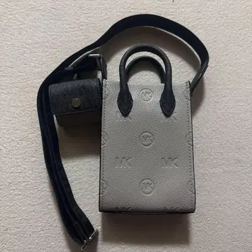 (즉시 구매) MICHAEL KORS 미니 숄더백 참 포함