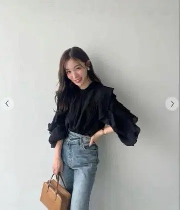 COCODEAL 코코딜 상의 축구 체크 프릴 블라우스