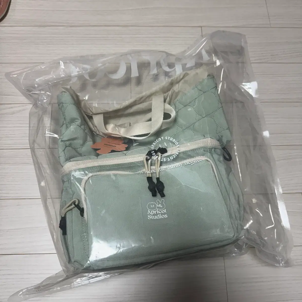 Apricot studios CASTANETS BACKPACKオリーブ Apricot Studio Castanets Backpack on Bunjang Global Site.