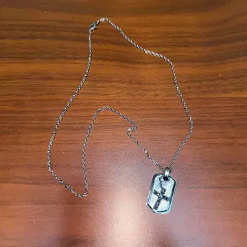 5/8까지 실버 목걸이 십자가