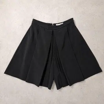 FOXEY NEW YORK SWING SHORT 큐롯 플리츠