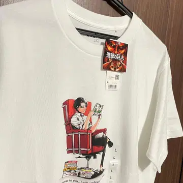 [ 새상품 ] 유니클로 UT 진격의 거인 리바이 티셔츠 L