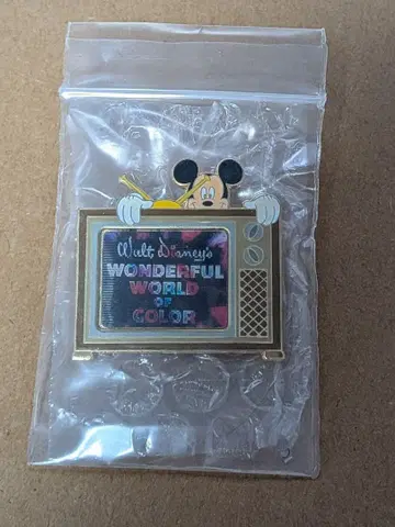 디즈니 해외판 미키마우스 TV형 핀 배지 핀즈