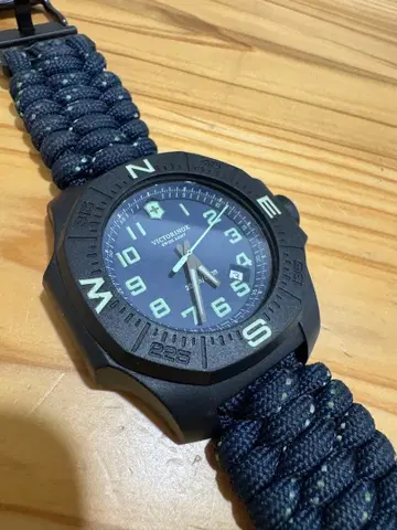Victorinox 카본 손목시계 241860 200m 방수 네이비
