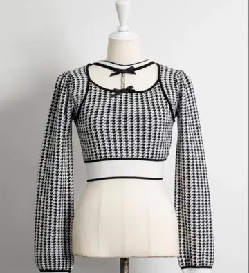 pium 피움 하운드투스 체크 비쥬 초커 니트