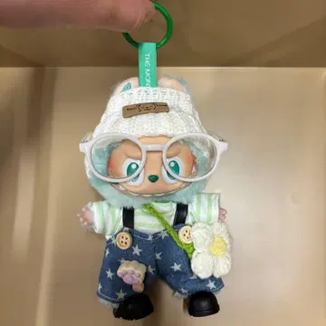 labubu 캐릭터 봉제 인형 스카이블루와 화이트