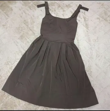 FOXEY NEWYORK 폭시 뉴욕 절개 플레어 원피스