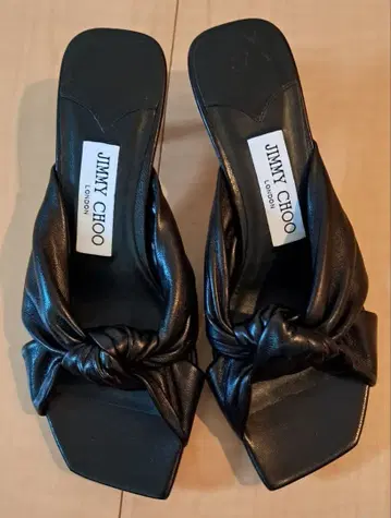 JIMMY CHOO 블랙 낫 샌들