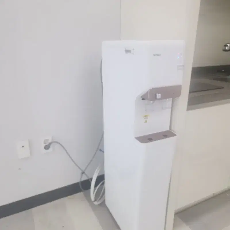 위니아 정수기 3만원에 판매합니다상태 A급입니다