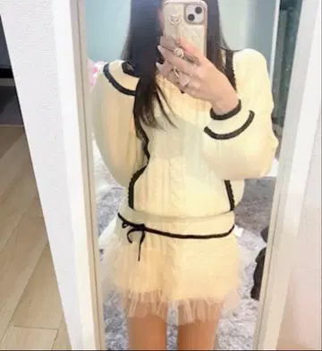 Me roir 미로와르 화이트 셋업