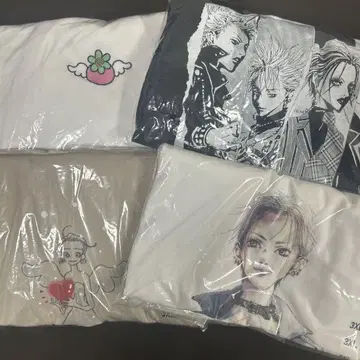 유니클로 야자와 아이 콜라보 티셔츠 4장 세트