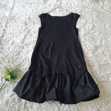 FOXEY NEW YORK 이소재 절개 벌룬 원피스 블랙 38