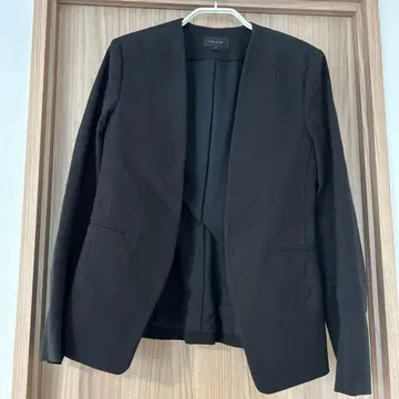 theory 블랙 노카라 자켓 사이즈 0