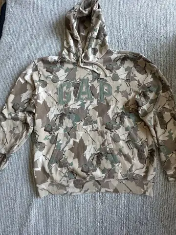 GAP 카모플라쥬 패턴 후드티 L