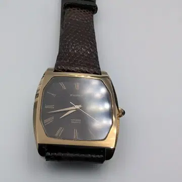 CITIZEN EXCEED 시티즌 엑시드 쿼츠 스퀘어 골드