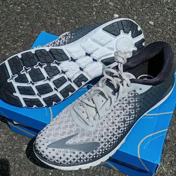 브룩스 퓨어플로우 5 28.5cm