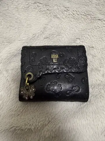 ANNA SUI 블랙 3단 폴더형 지갑