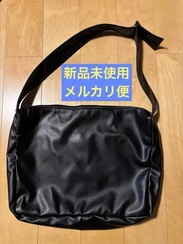 TAKEO KIKUCHI 숄더백 미사용 새상품