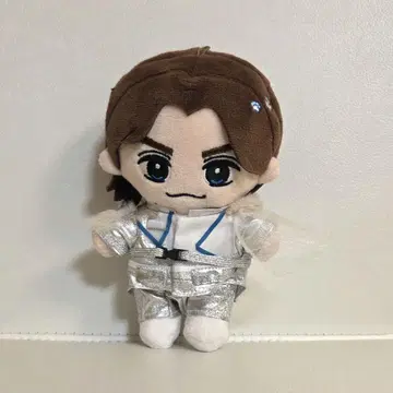 트라자 하피누이 누이옷 트래비스 재팬 마츠쿠라 카이토 군 의상풍